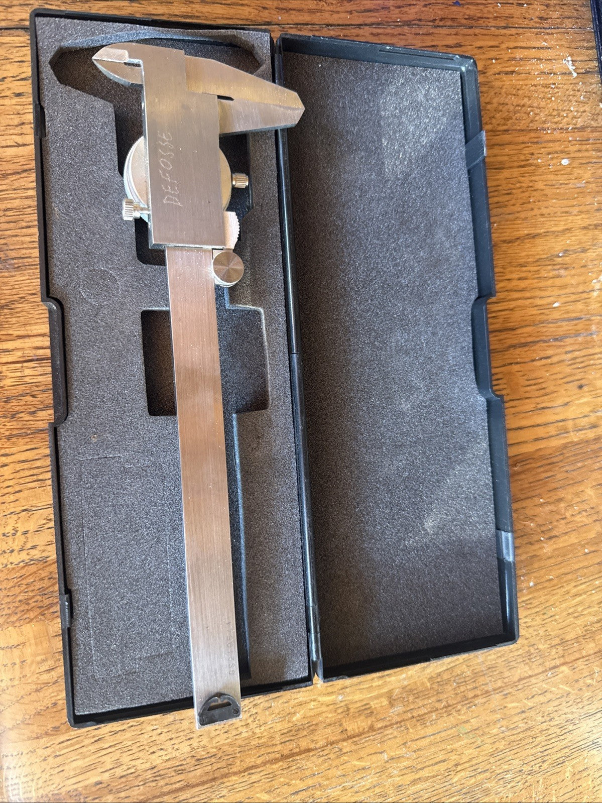 Dial Caliper 6" 0.001 Stainless/Shock-proof Traditional w box/case 6in"- A48