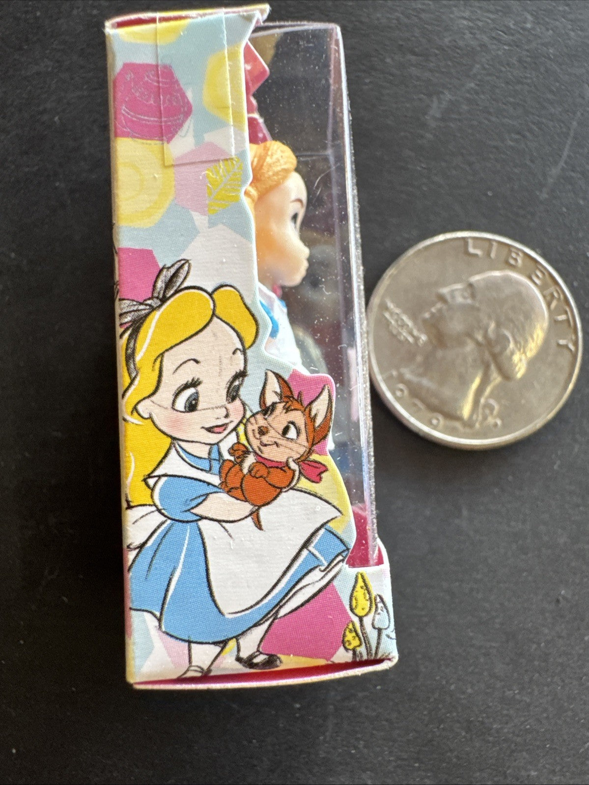 Disney Animators' Collection Miniature Alice Doll, Zuru Disney Store Mini Brands