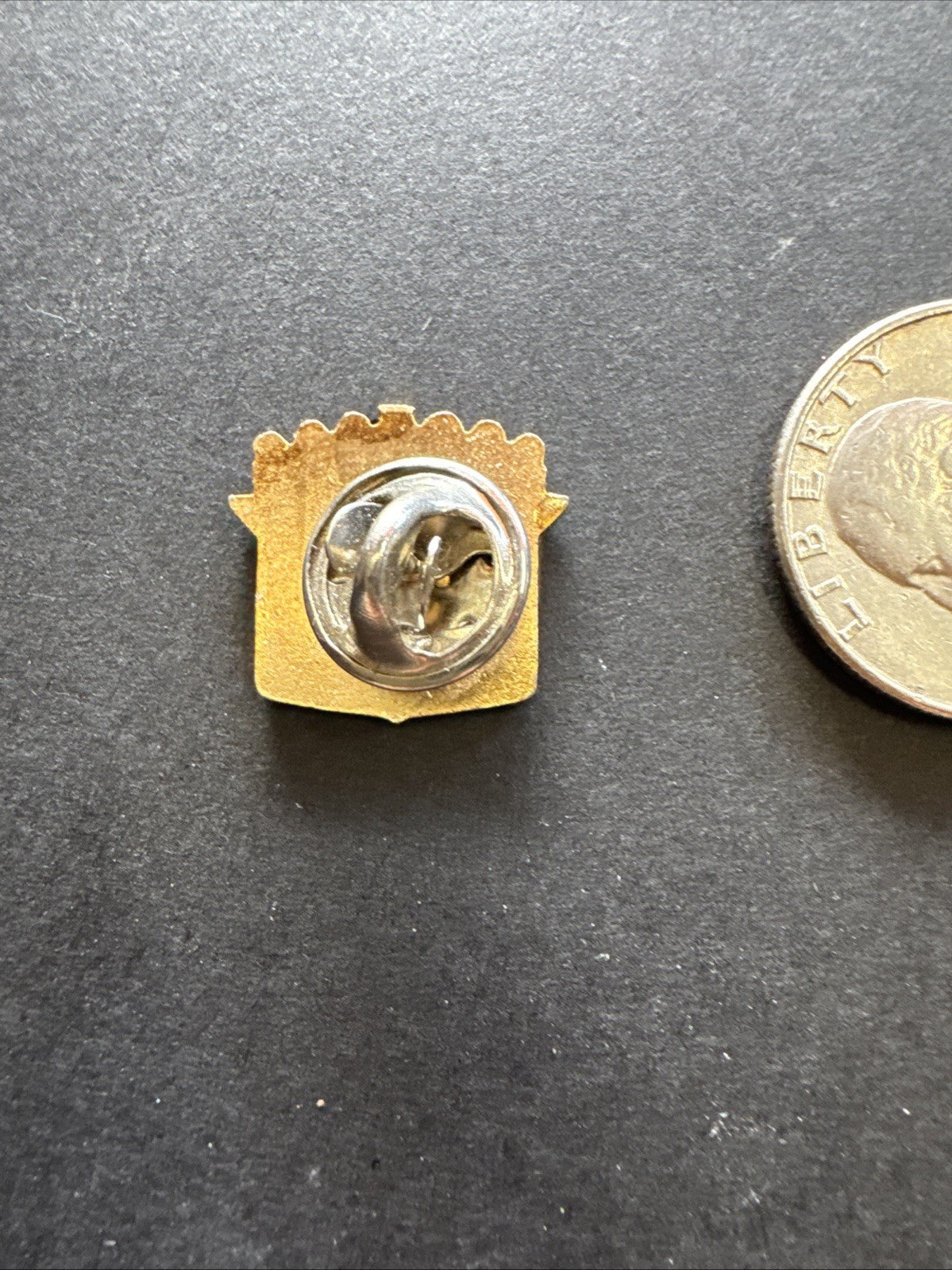 Cadillac Crest Gold Tone & Enamel Automobile Hat Lapel Pin Badge Vintage 3/4"