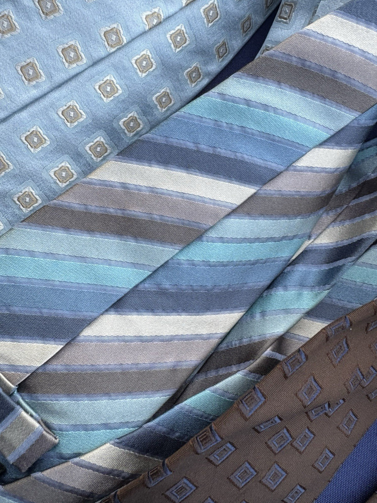 Silk x 3 Tie Hugo Boss Italy - Allea Hand Made in Italy -