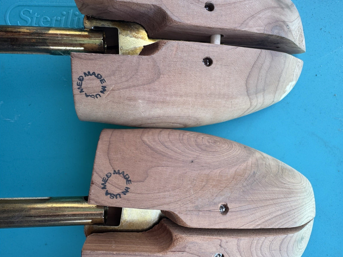 2 SETS Nordstrom Men’s Cedar Wood Shoe Tree Stretchers
