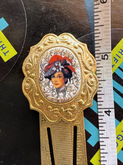 Avon President''s Club 1997 Birthday Gift Gold Tone Mrs Albee Bookmark OS-5