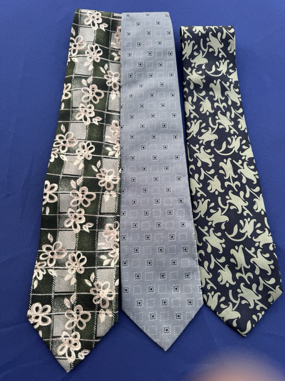 Silk x 3 Tie Hugo Boss Italy - Allea Hand Made in Italy -