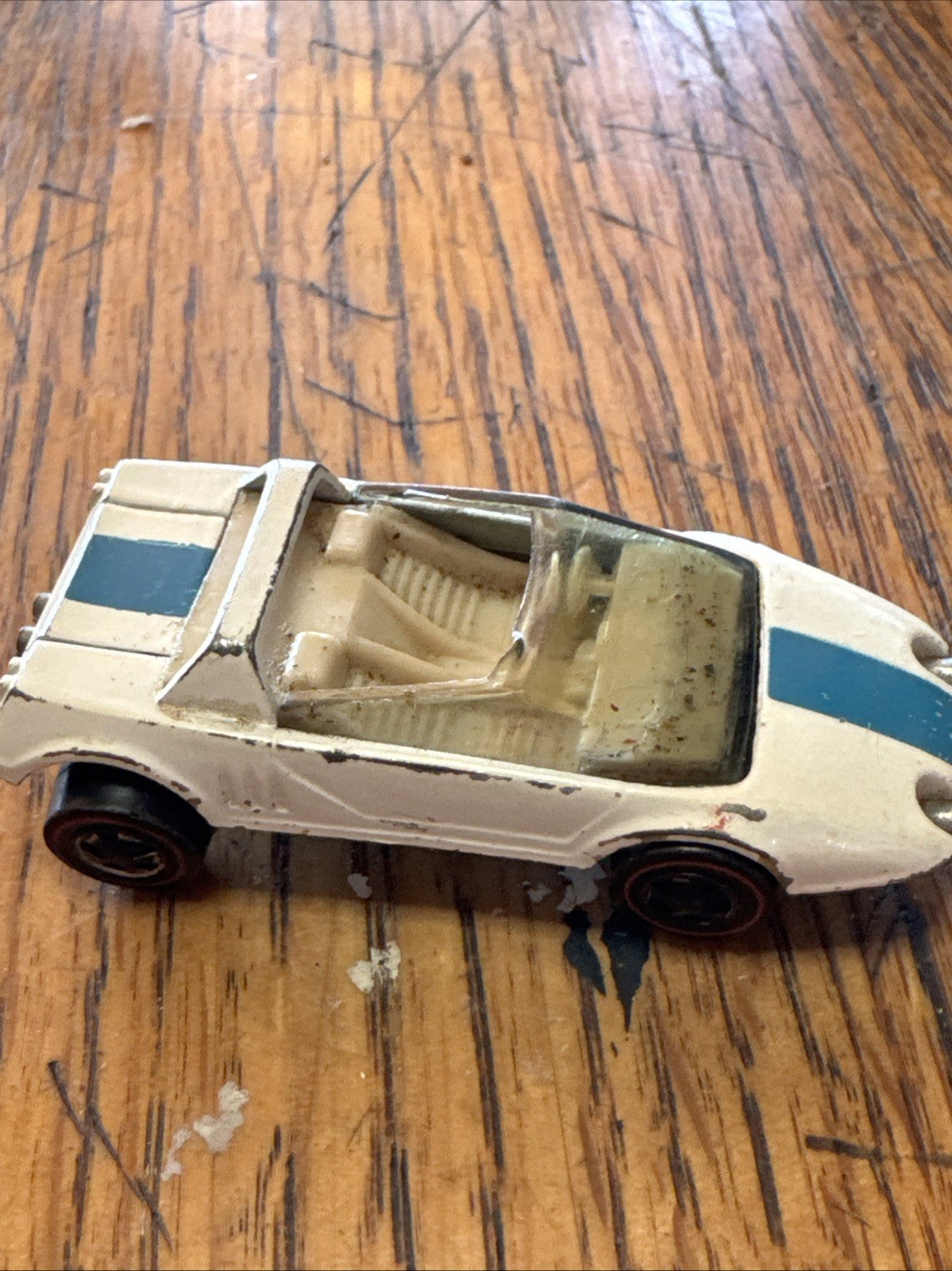 Hot Wheels Redline 1970 Jack Rabbit Special White Enamel w Stripe White Interior