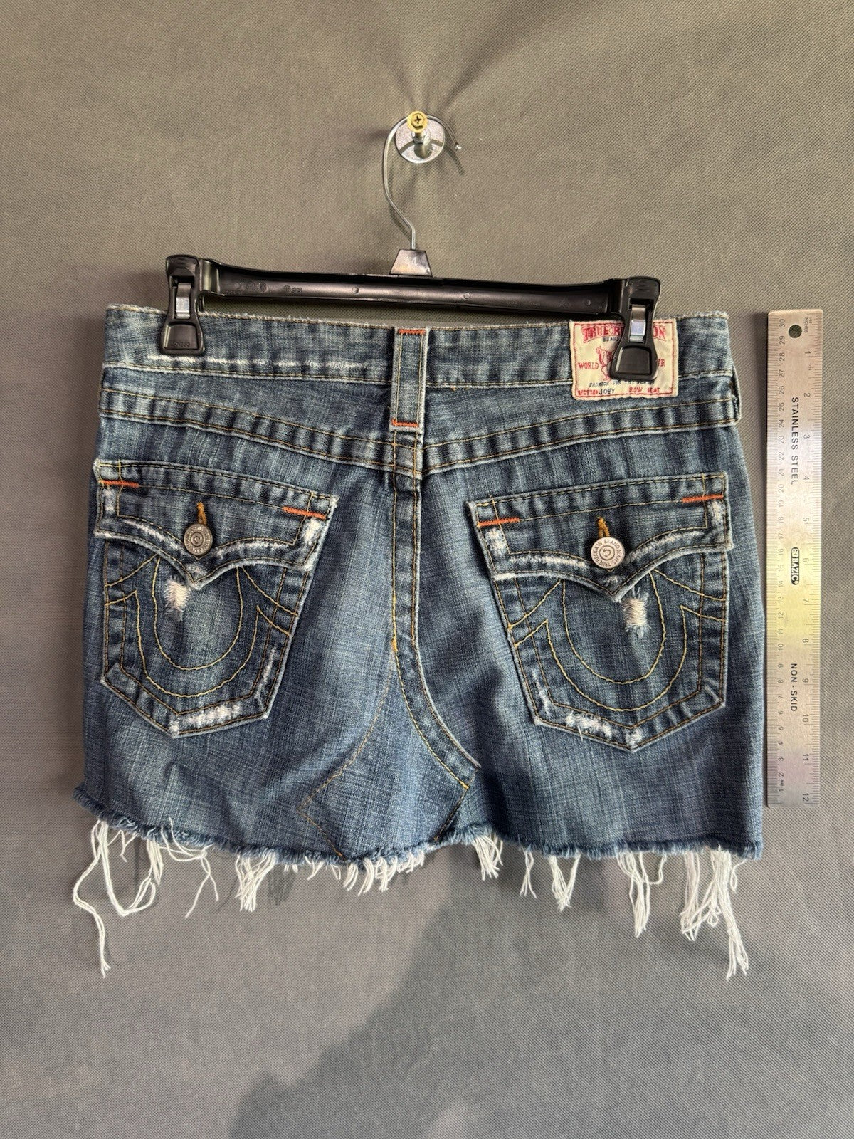 Y2K TRUE RELIGION Joey #20-503 Mini Denim Skirt Distressed Flap Pockets 28 VTG