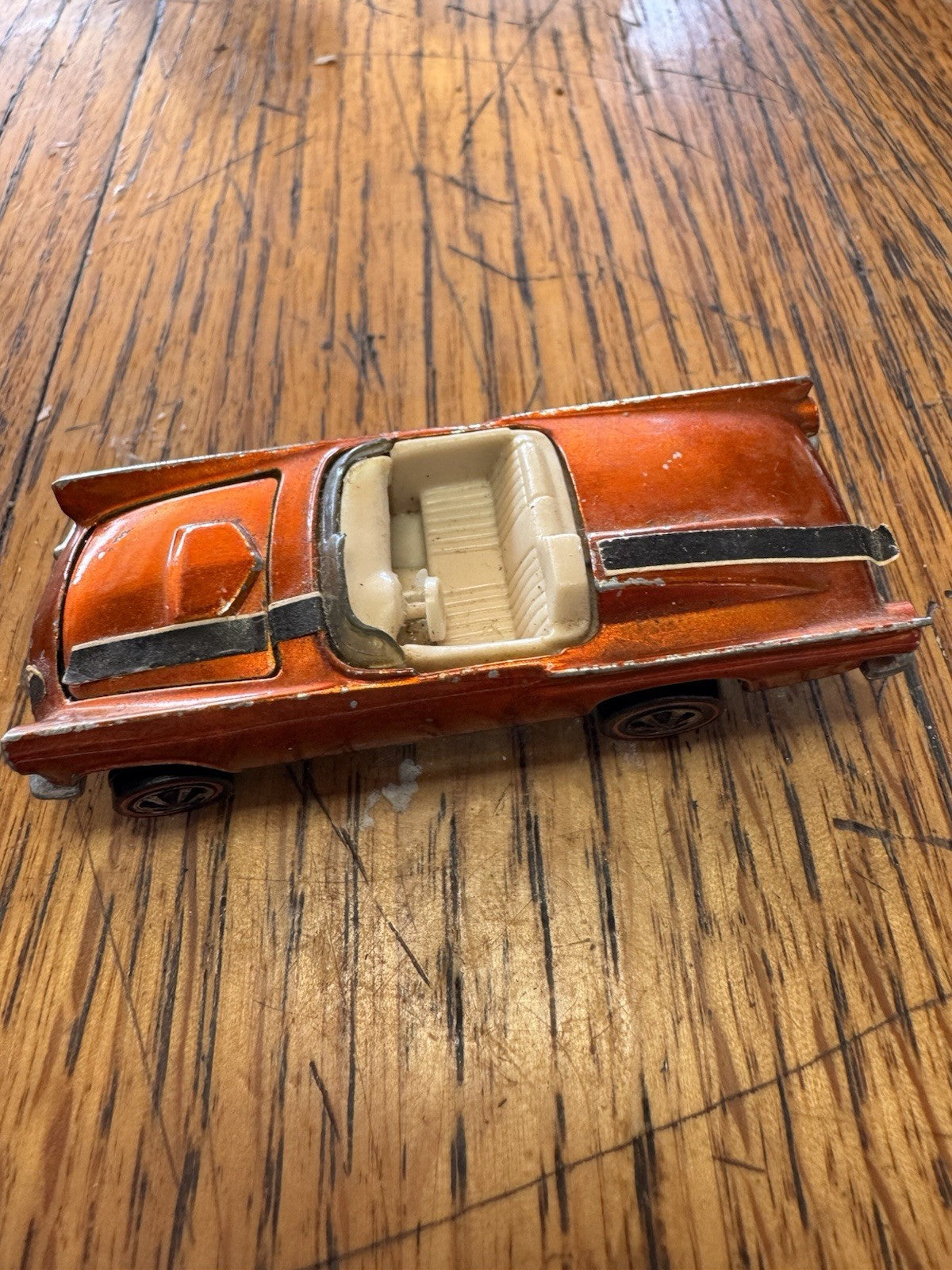 RARE REDLINE HOT WHEELS CLASSIC '57 T-BIRD ORANGE &  WHITE INTERIOR USA 1968