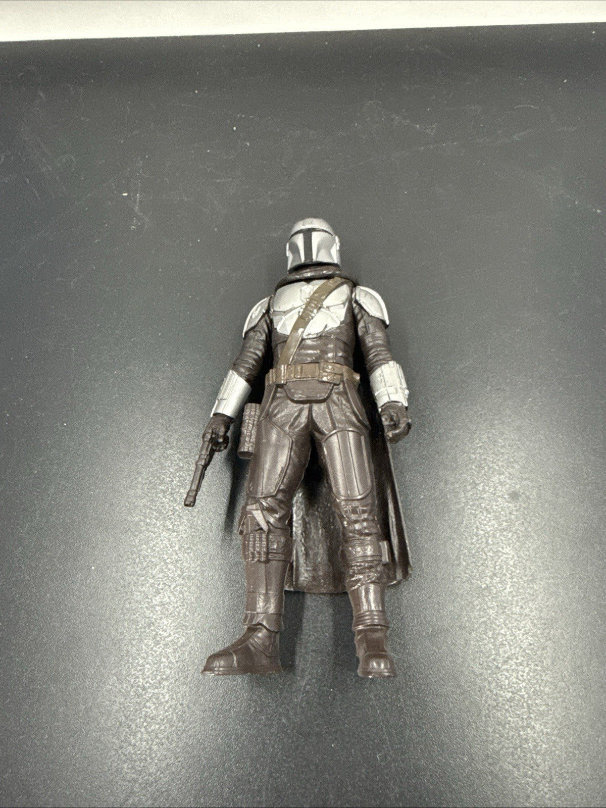 6" Star Wars Mandalorian Beskar Armor Action Figure Collectible Toy Hasbro