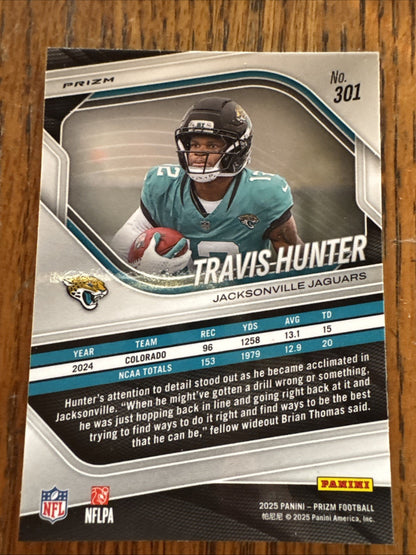 2025 Panini Prizm - Rookies Travis Hunter #301 Neon Green Pulsar Prizm (RC)