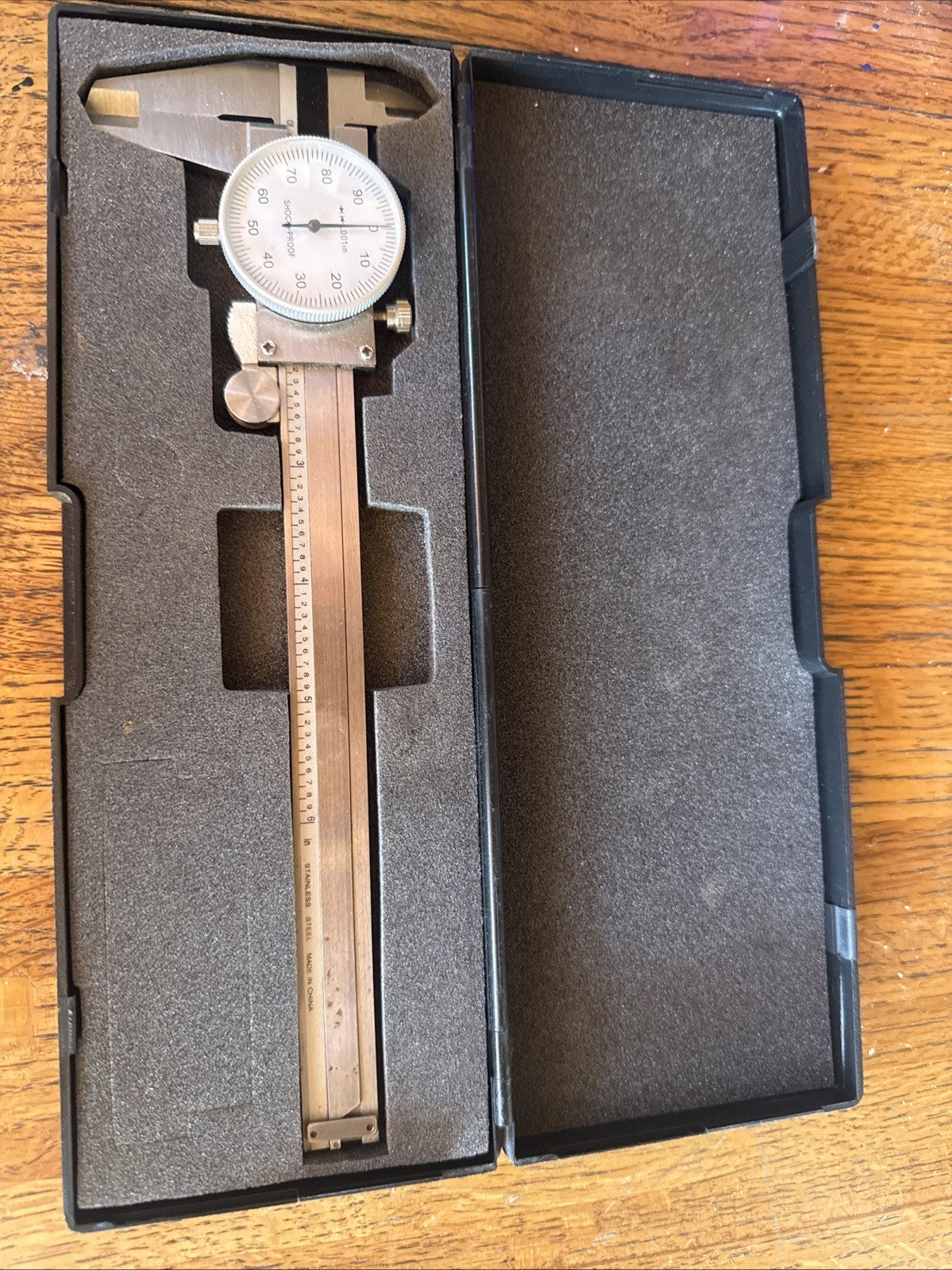 Dial Caliper 6" 0.001 Stainless/Shock-proof Traditional w box/case 6in"- A48