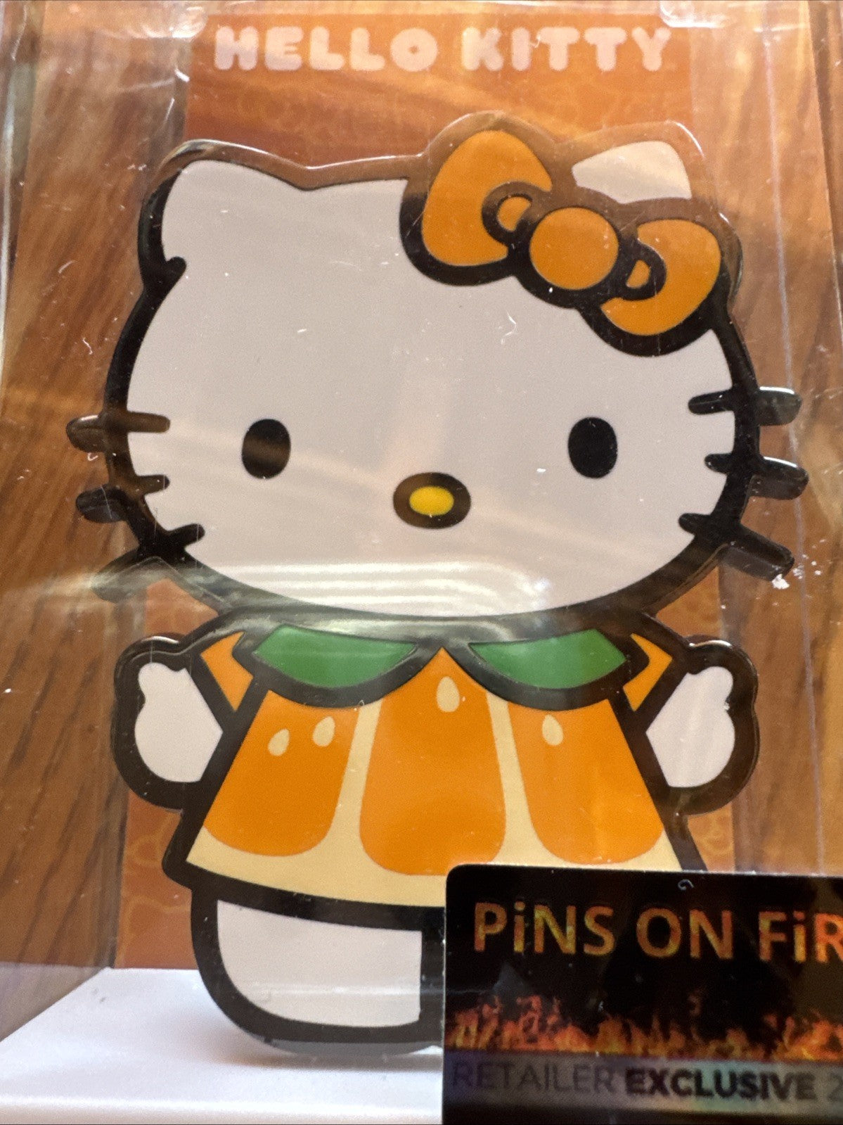 Figpin Hello Kitty Orange Outfit Enamel Pin #403 - Sanrio Pins on Fire