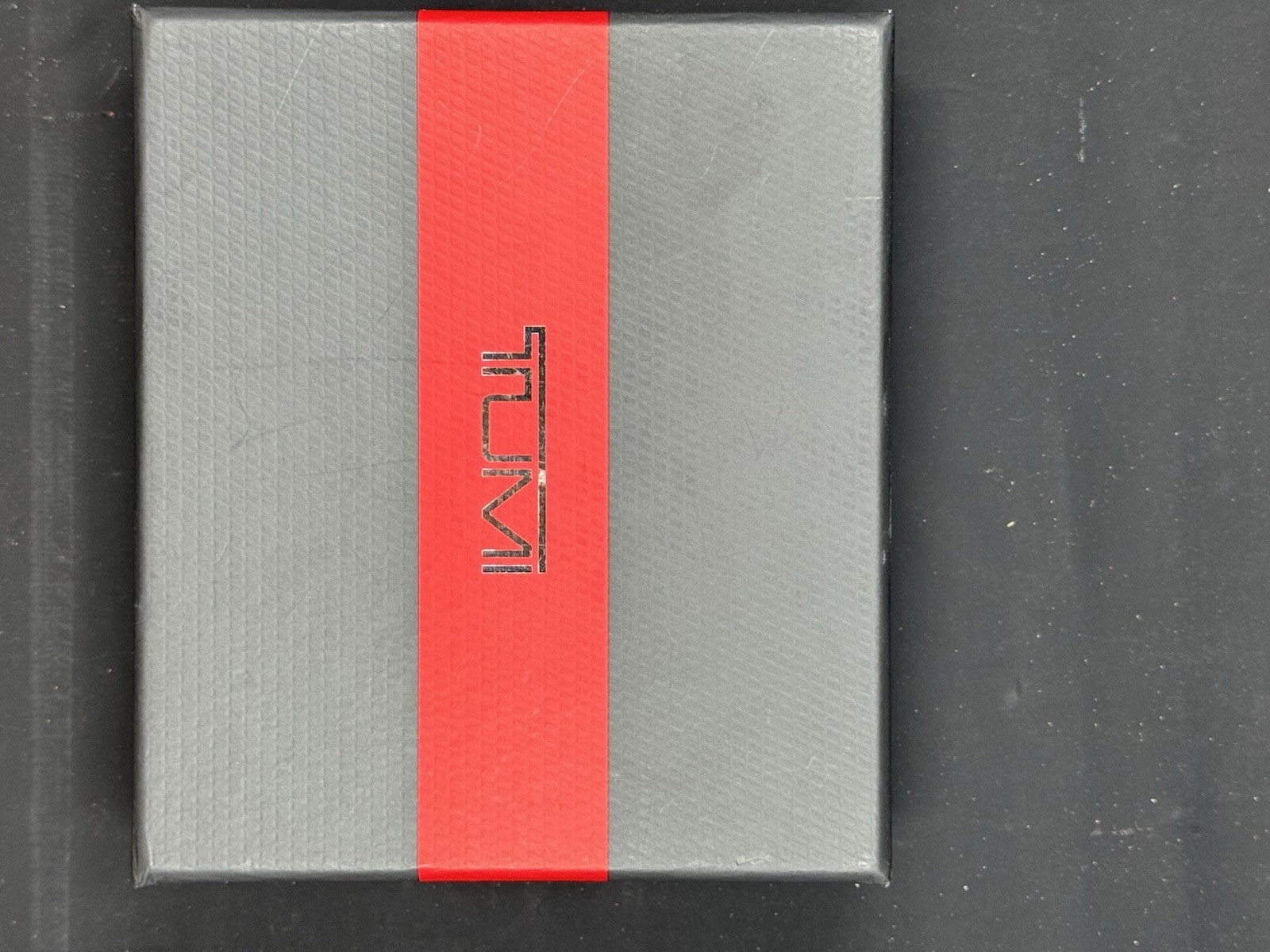 TUMI 0118635D-ID Black Delta Global Removable Passcase ID Wallet