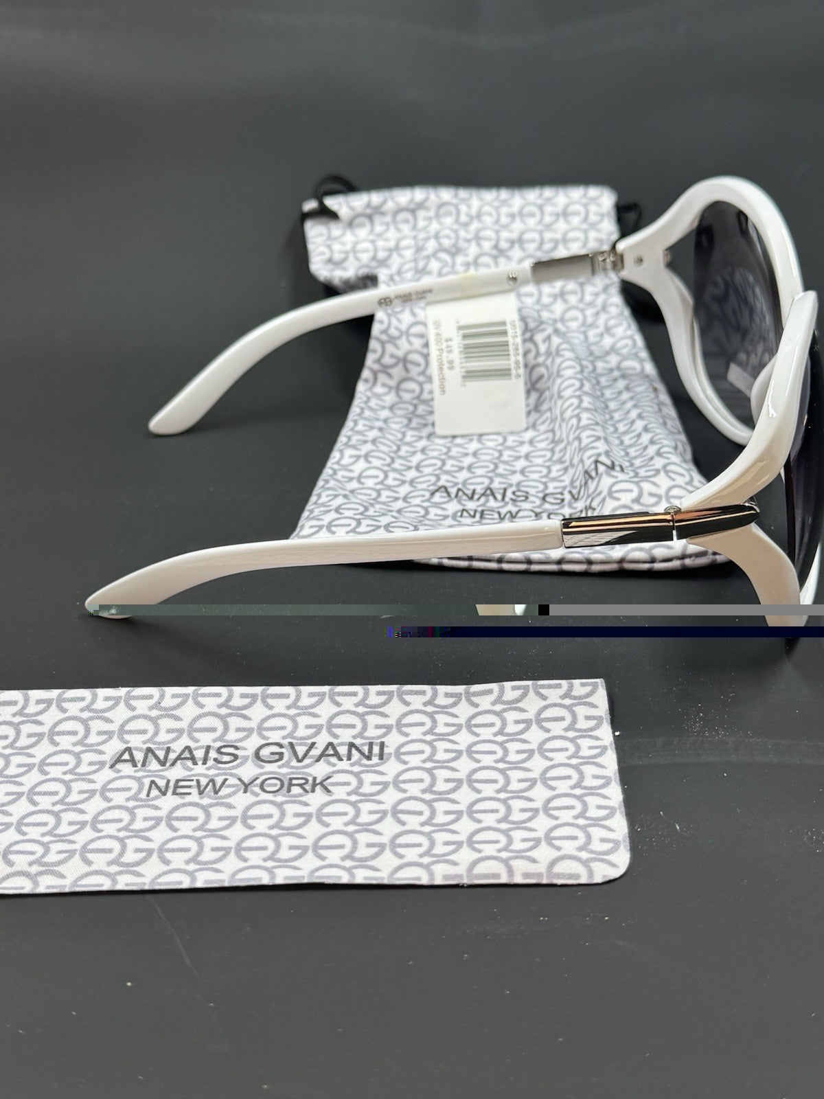 Anais Gvani  Womens Oversized Fashion Sunglasses UV400 PROTECTION