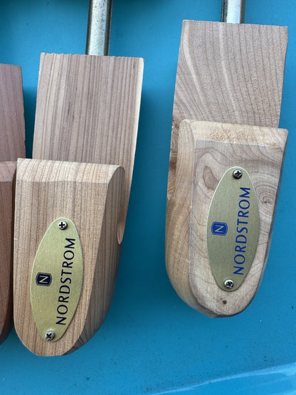 2 SETS Nordstrom Men’s Cedar Wood Shoe Tree Stretchers