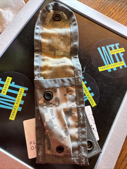 US Military Issue 9MM MAGAZINE POUCH MOLLE II Digital Camo