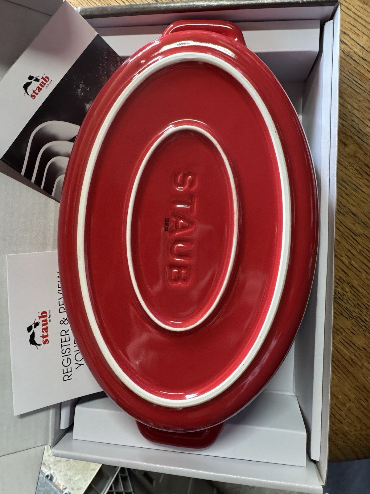 MINT! NEW! STAUB FRANCE Ceramic Cherry Baking Casserole Gratin