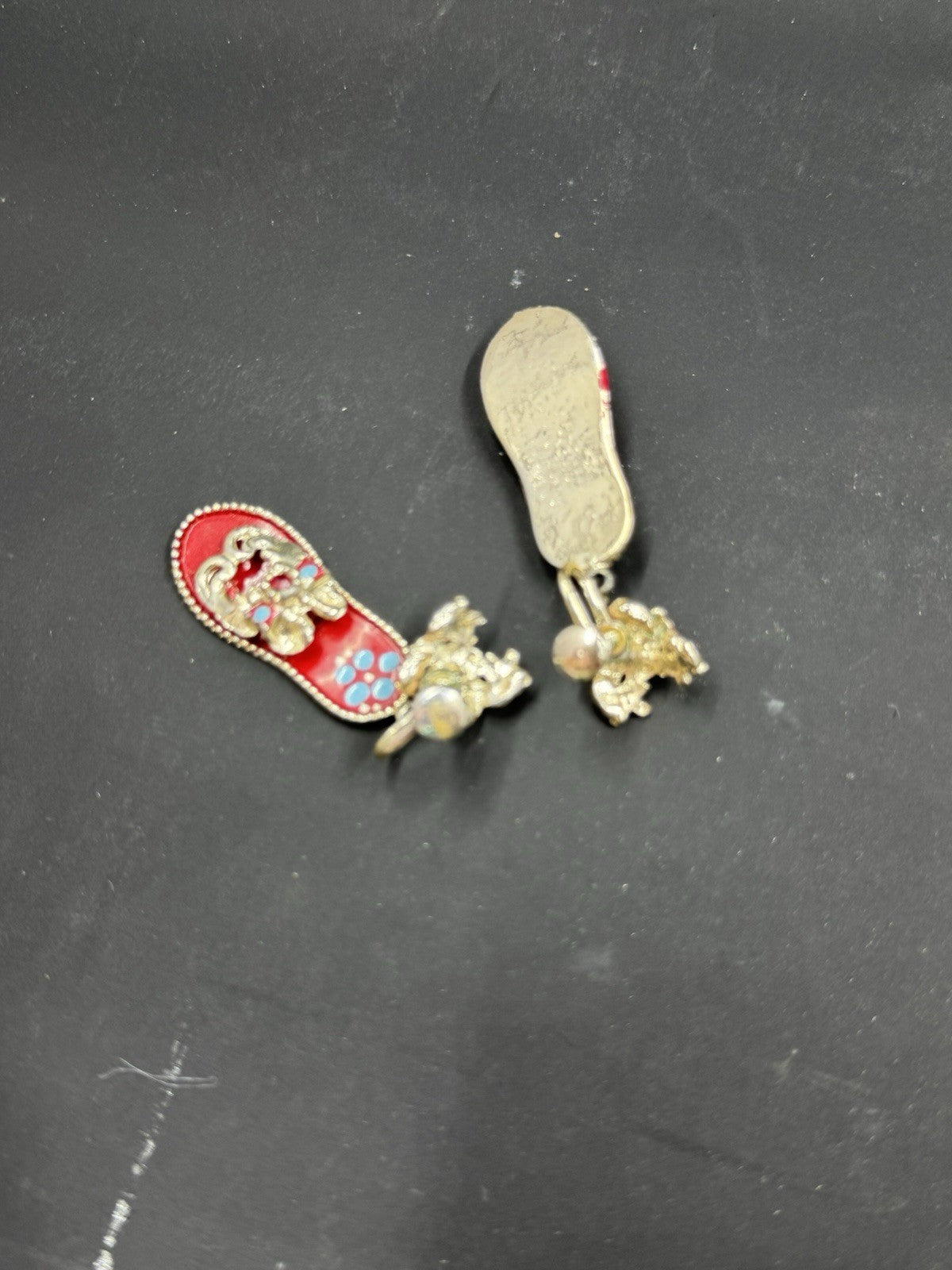 VINTAGE FLIP Flop & Butterfly Earrings SCREWBACK Red Rhinestone Gold Tone Painte