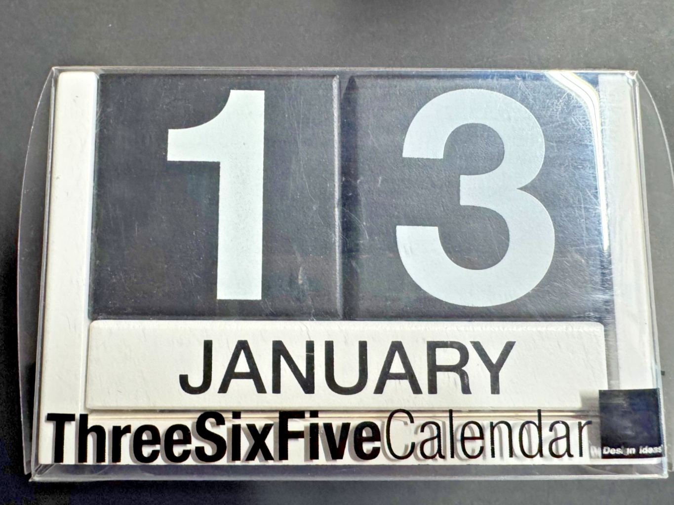 NIP ANY YEAR Design Ideas ThreeSixFive Calendar BLACK/WHITE Office/Desk RETIRED