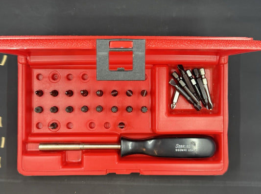 Snap On Tools SSDM41  Magnetic Black Hard Handle Screwdriver Set With PB32 Case