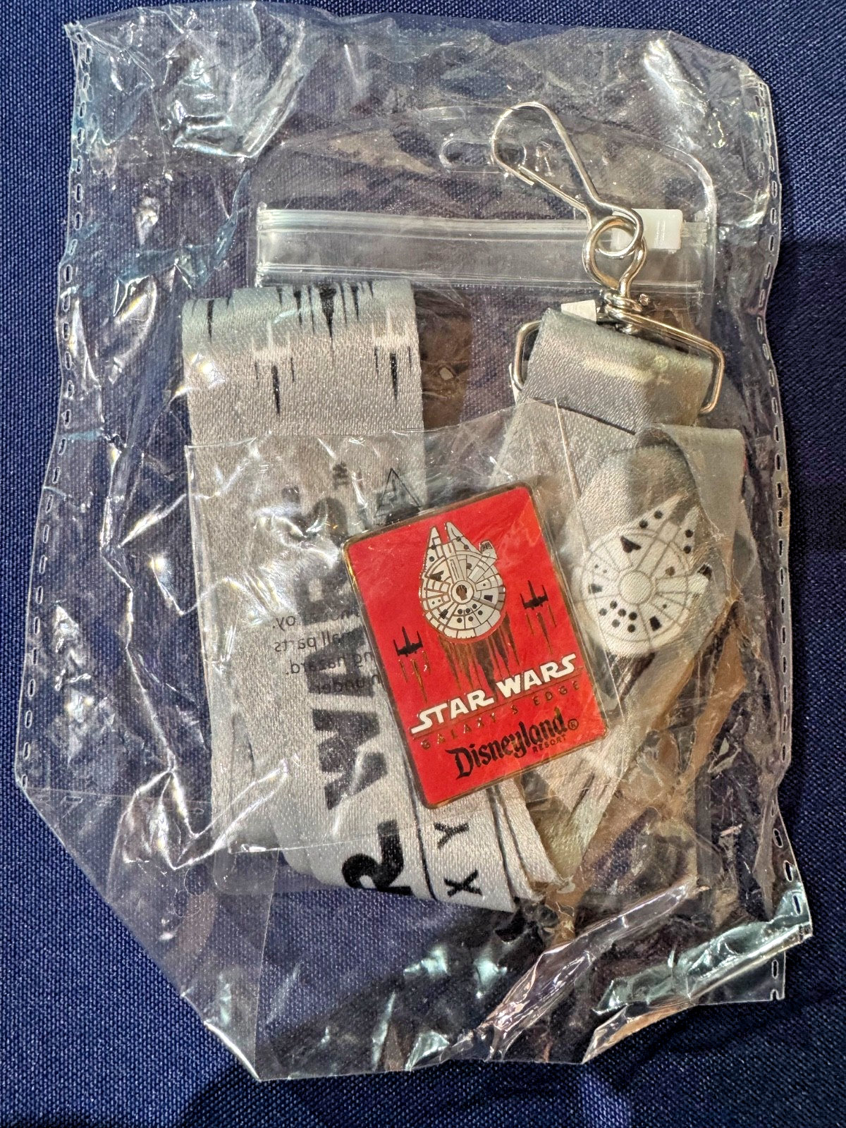 Star Wars Galaxy's Edge Disneyland Travel Company Exclusive Lanyard Pin & Pouch