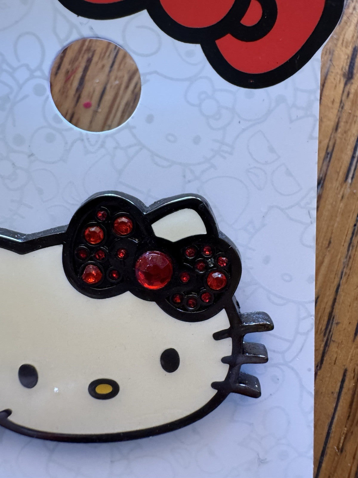 Hello Kitty pin Ruby Toned Bow Universal Studios Sanrio