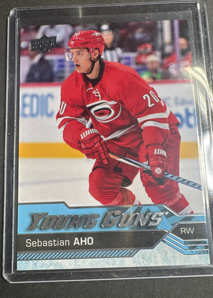 2016-17 Upper Deck - Young Guns Sebastian Aho #210 (RC)